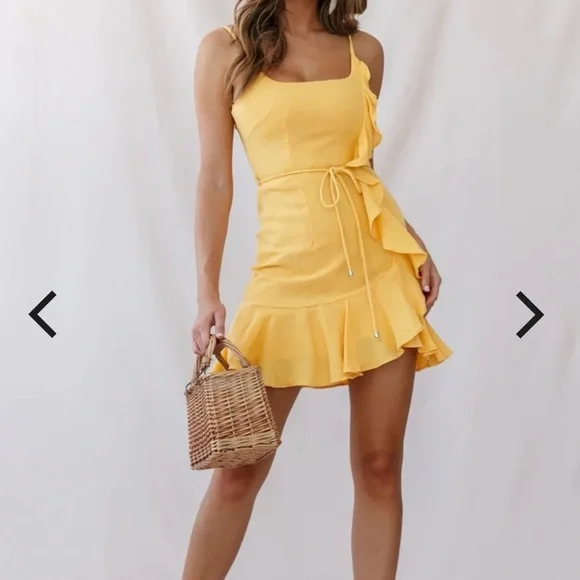 NWT Saints & Secrets Hart Flowy Chiffon Yellow Ruffle Mini Dress Yellow Sz Large - Picture 2 of 12